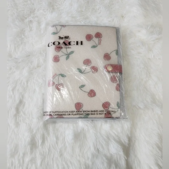 Coach Notebook - Picture 9 of 10